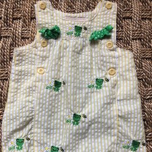 Summer seersucker striped romper ☀️🐸